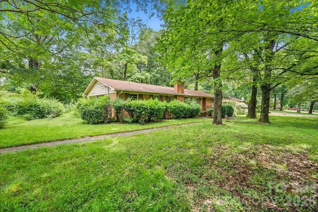 4014 Peggy Lane Mint Hill NC 28227