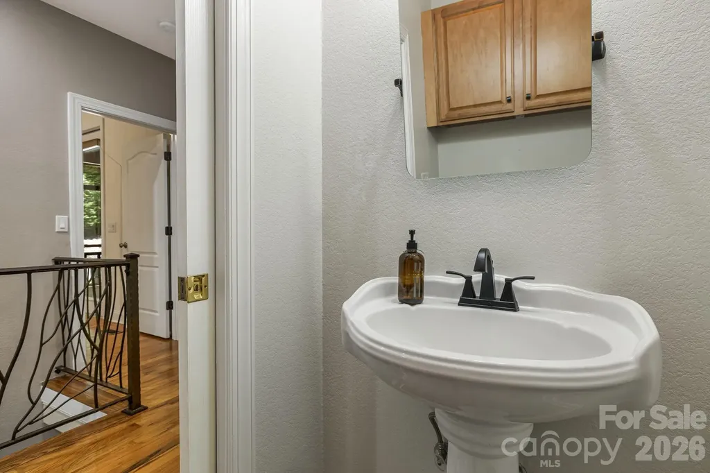 67 Reeses Ridge Court Hendersonville NC 28739
