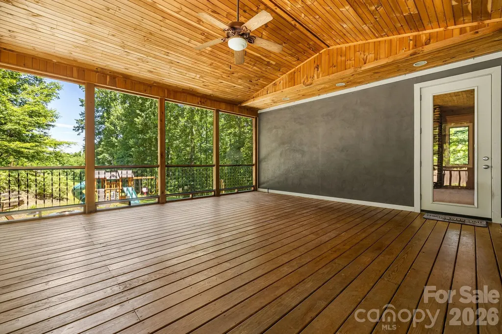 67 Reeses Ridge Court Hendersonville NC 28739