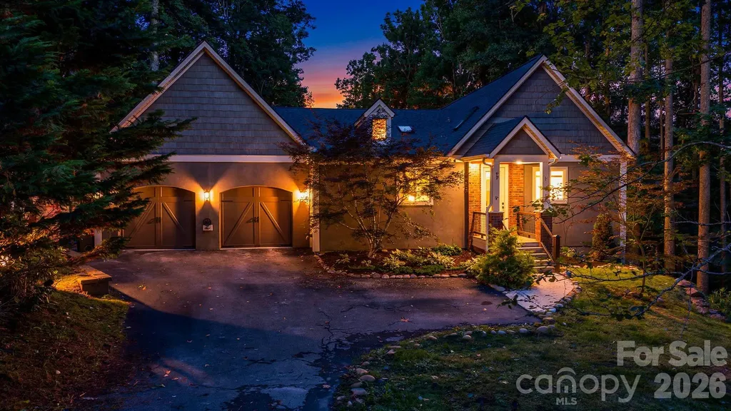 67 Reeses Ridge Court Hendersonville NC 28739