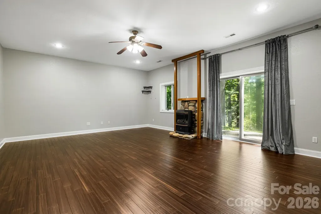 67 Reeses Ridge Court Hendersonville NC 28739
