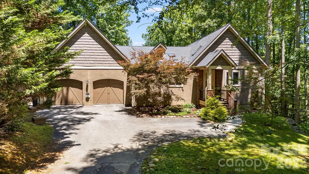 67 Reeses Ridge Court Hendersonville NC 28739