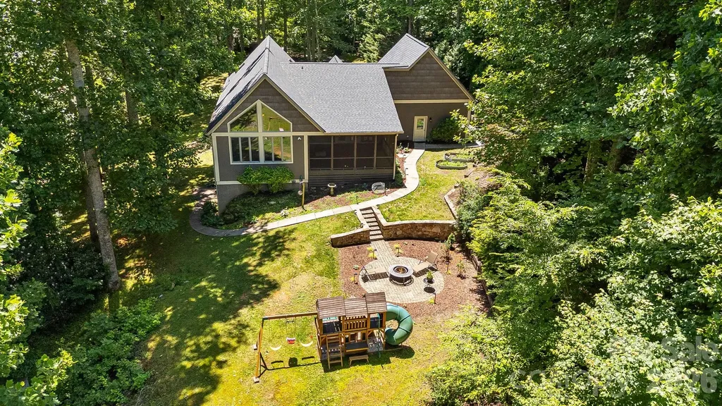 67 Reeses Ridge Court Hendersonville NC 28739
