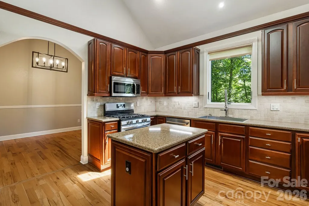 67 Reeses Ridge Court Hendersonville NC 28739