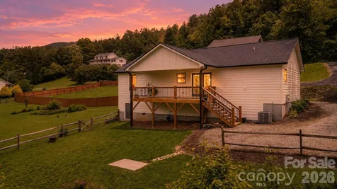 923 Newfound Road Leicester NC 28748
