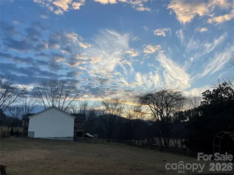 923 Newfound Road Leicester NC 28748