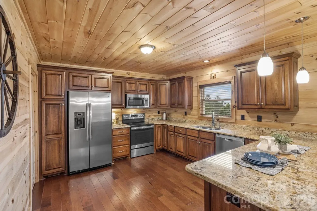 1732 Waters Edge Drive Granite Falls NC 28630