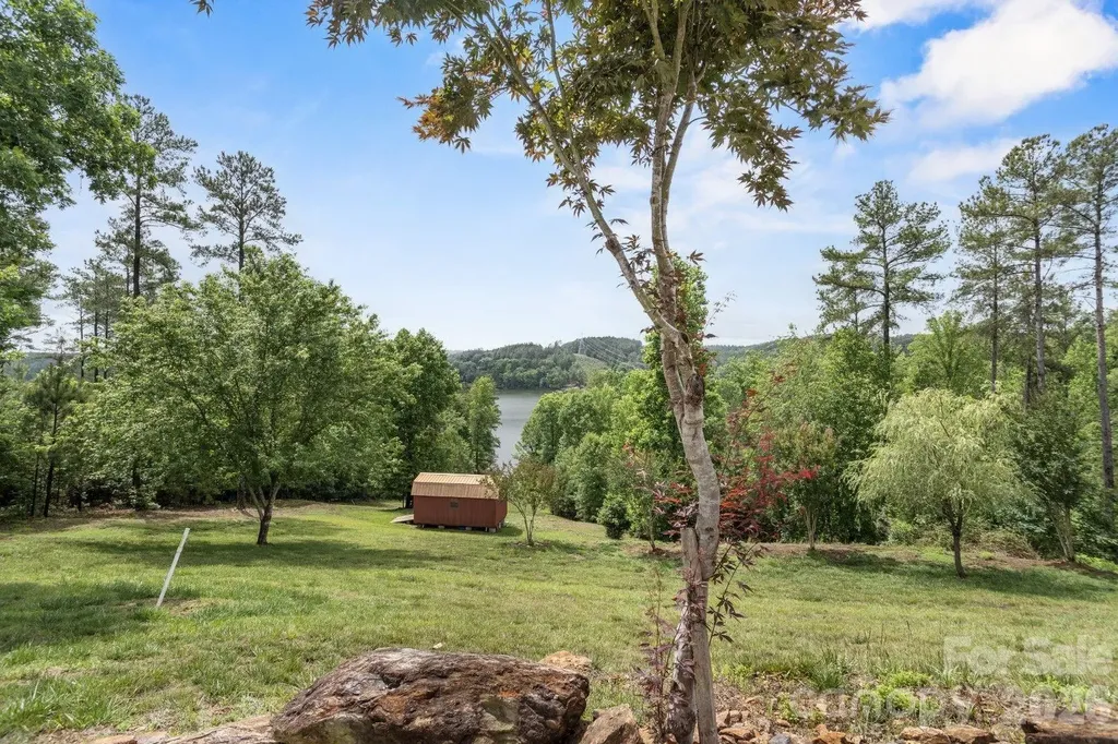 1732 Waters Edge Drive Granite Falls NC 28630