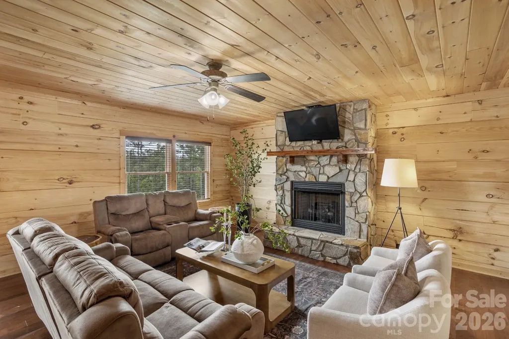 1732 Waters Edge Drive Granite Falls NC 28630