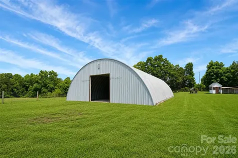 18634 Newsome Road Oakboro NC 28129