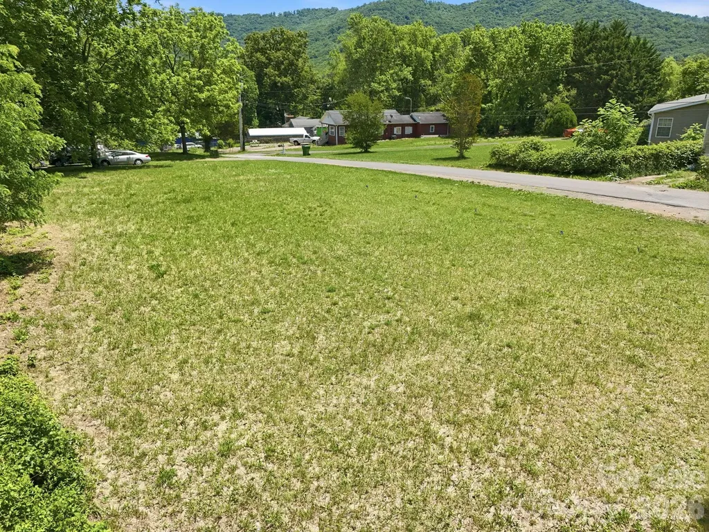 Tbd Rock Hill Place Asheville NC 28803
