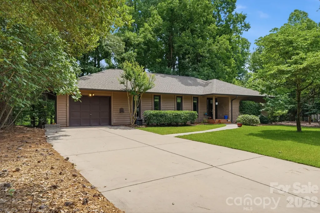6 Catawba Ridge Court Lake Wylie SC 29710