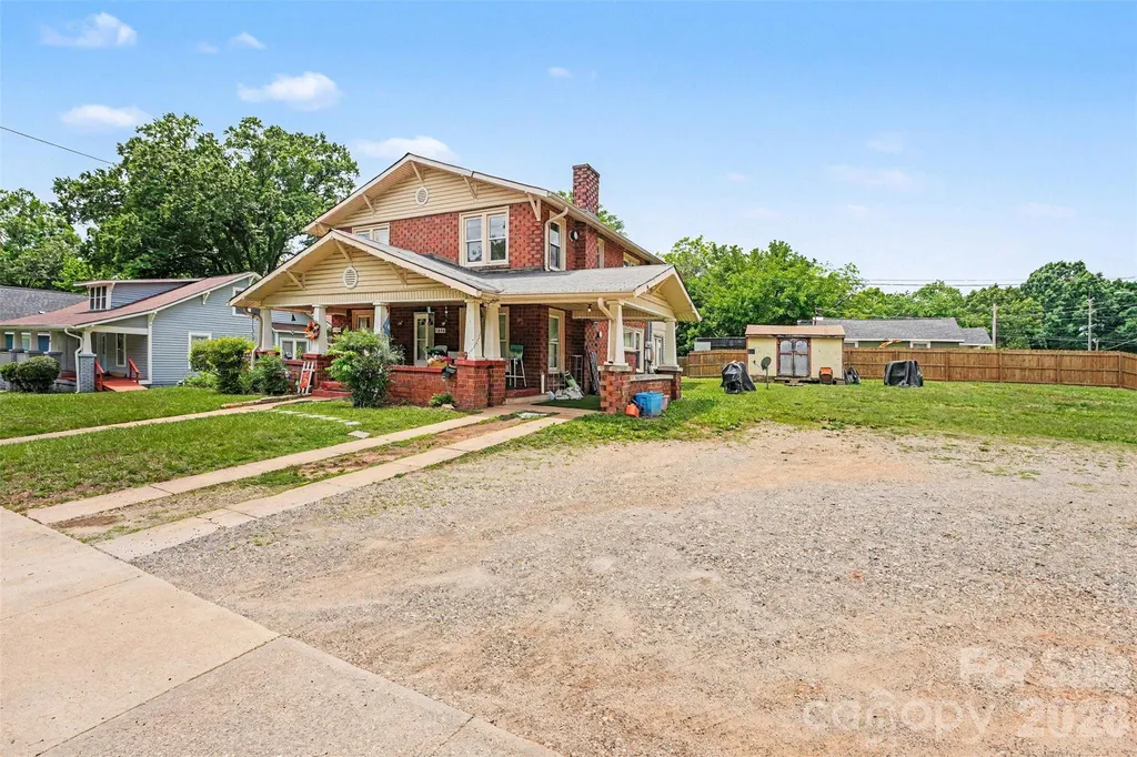 1302 Wilson W Lee Boulevard Statesville NC 28677