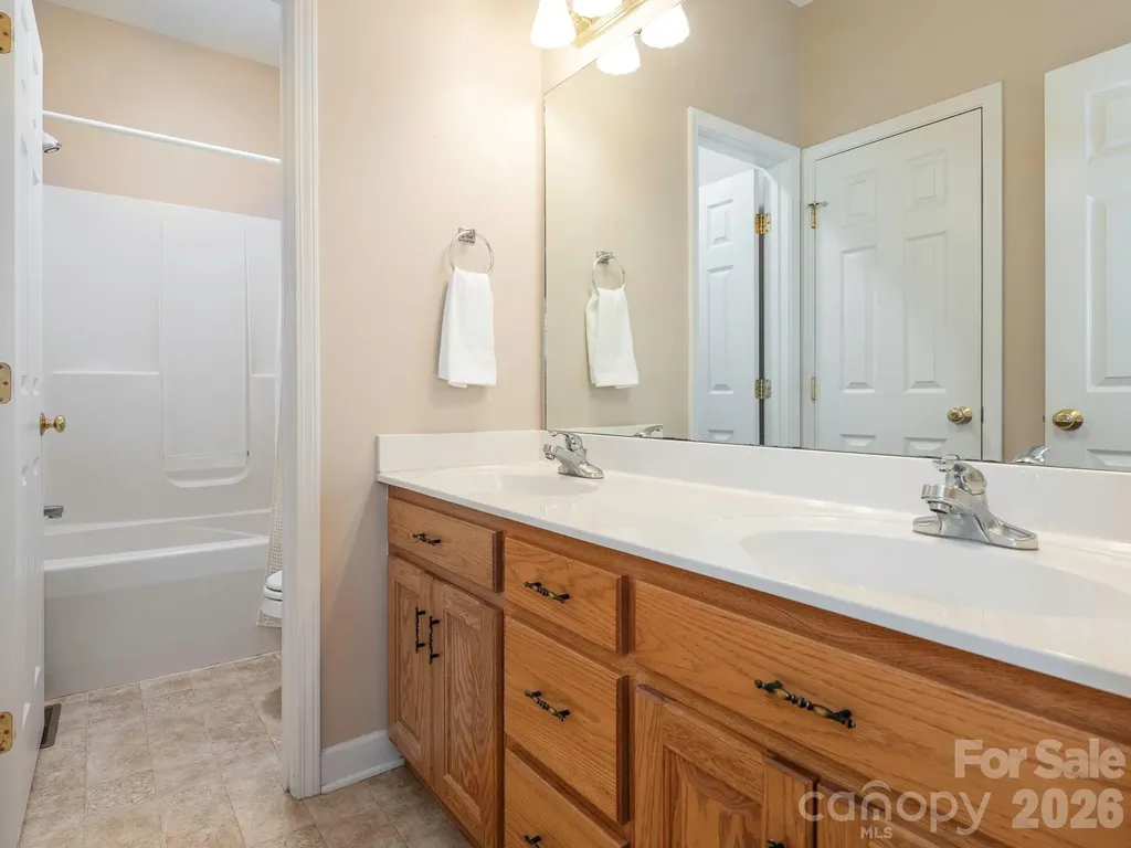 3672 Charolais Lane Harrisburg NC 28075
