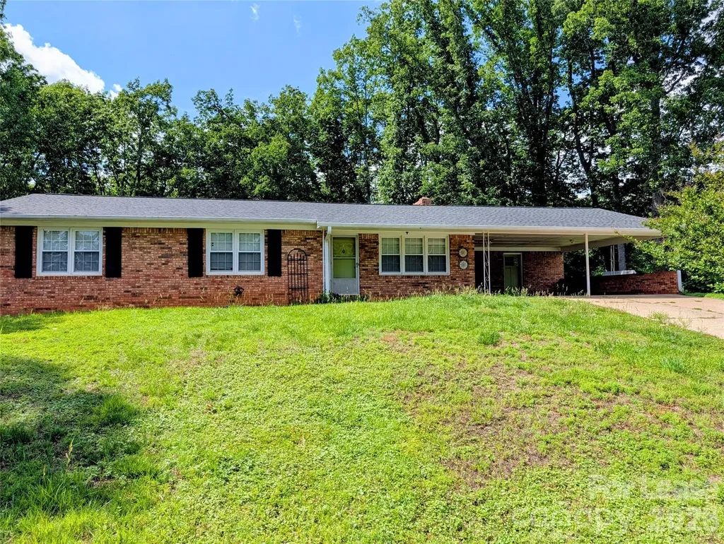 105 Ridgewood Lane Statesville NC 28677