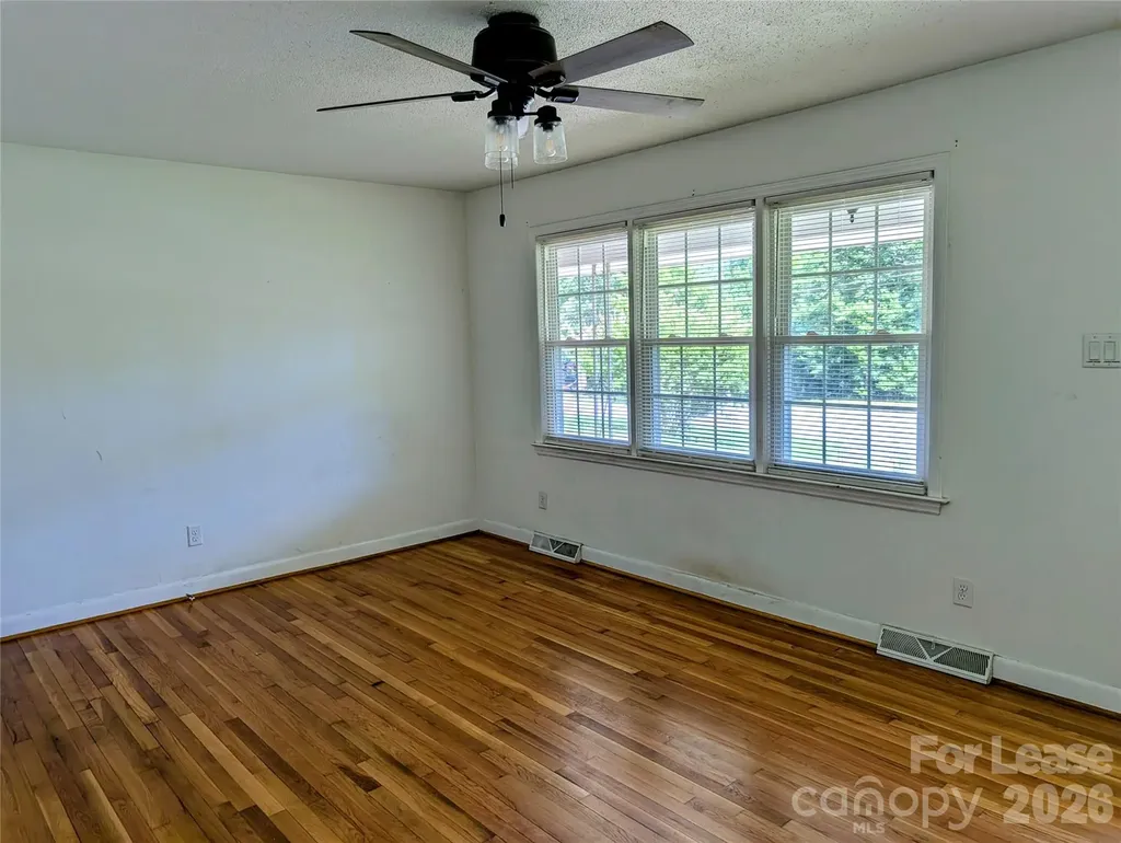 105 Ridgewood Lane Statesville NC 28677