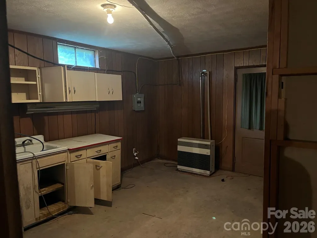 54 Sherwood Road Asheville NC 28803