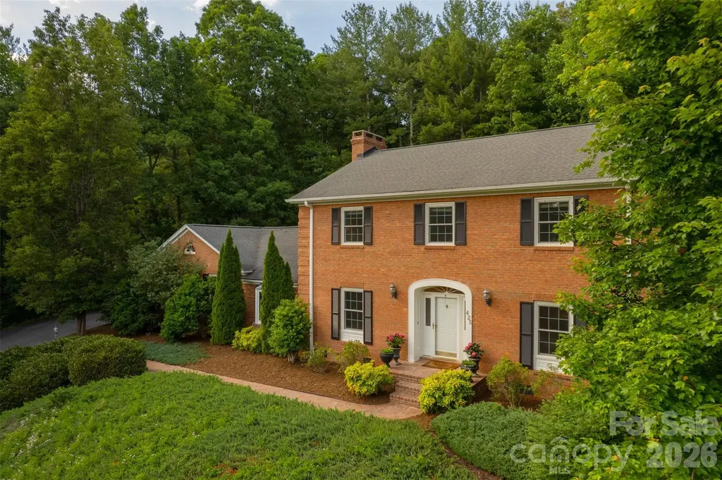 425 Sondley Woods Place Asheville NC 28805