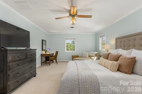 425 Sondley Woods Place Asheville NC 28805