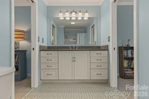 425 Sondley Woods Place Asheville NC 28805