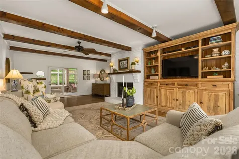 425 Sondley Woods Place Asheville NC 28805