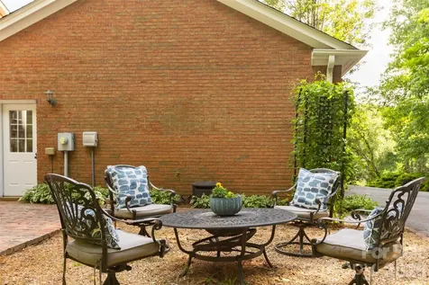 425 Sondley Woods Place Asheville NC 28805