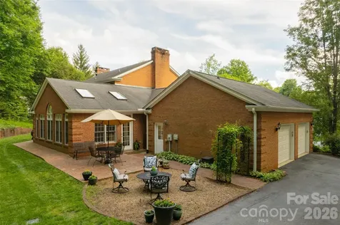 425 Sondley Woods Place Asheville NC 28805