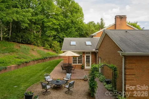 425 Sondley Woods Place Asheville NC 28805
