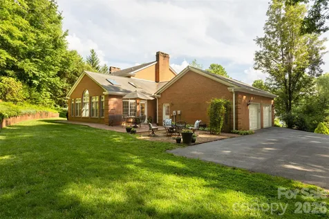 425 Sondley Woods Place Asheville NC 28805