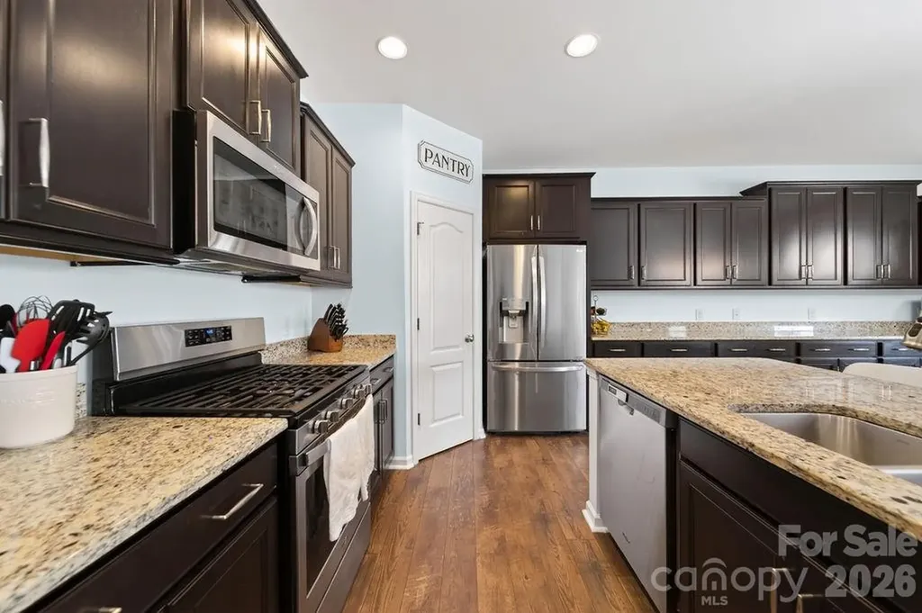11033 Crane Creek Drive Charlotte NC 28278