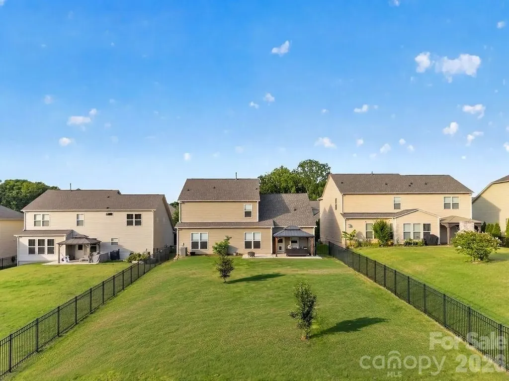 11033 Crane Creek Drive Charlotte NC 28278