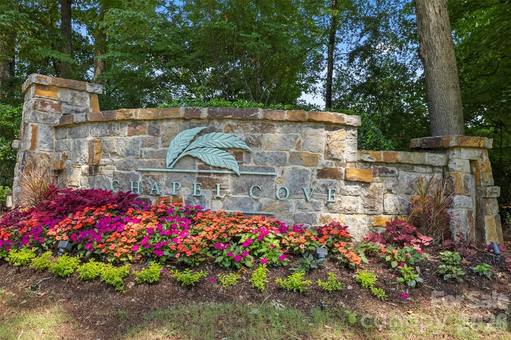 11033 Crane Creek Drive Charlotte NC 28278