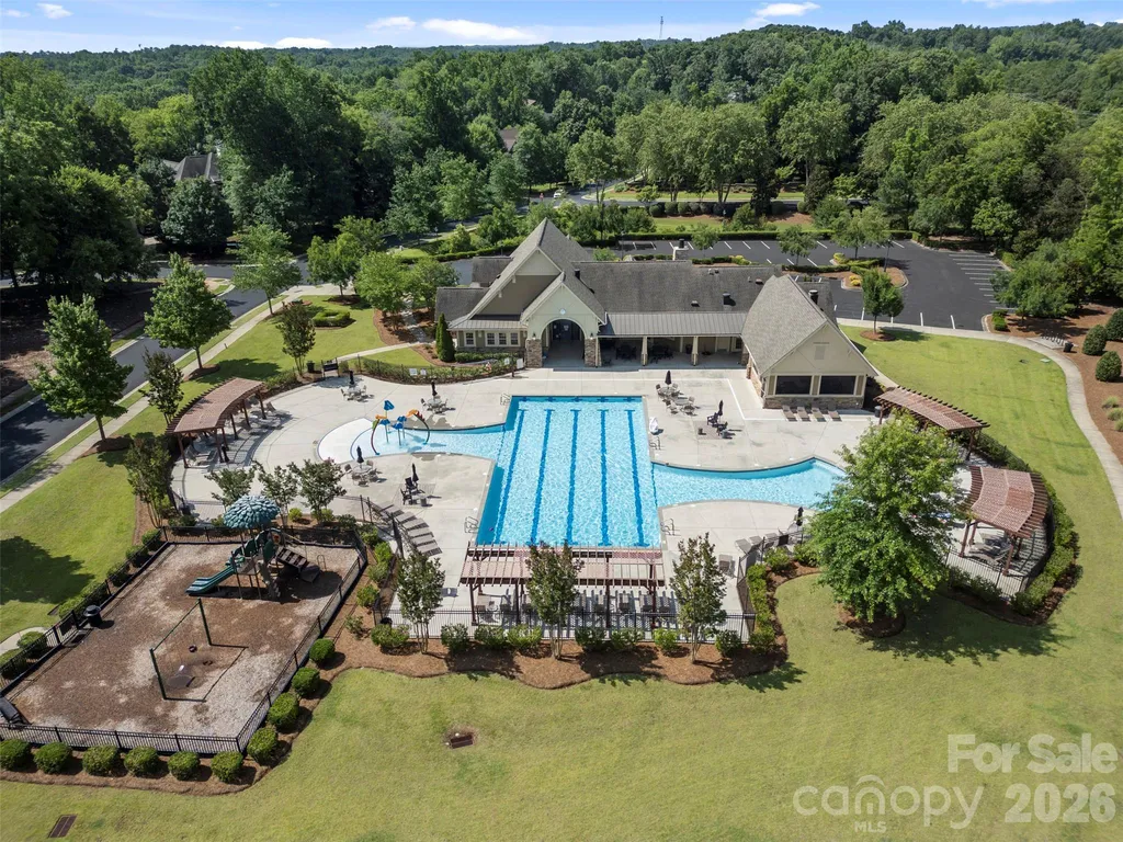 11033 Crane Creek Drive Charlotte NC 28278