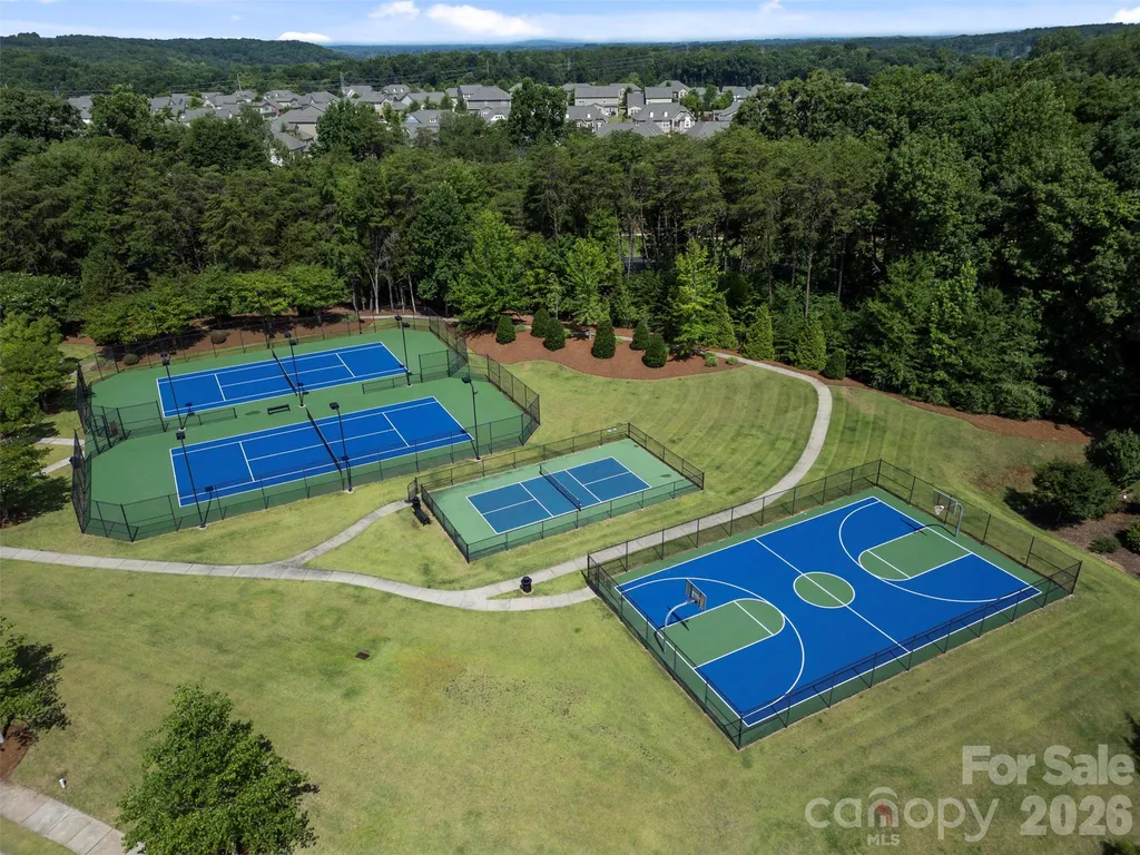 11033 Crane Creek Drive Charlotte NC 28278