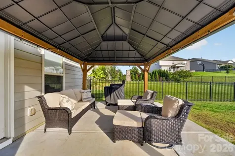 11033 Crane Creek Drive Charlotte NC 28278