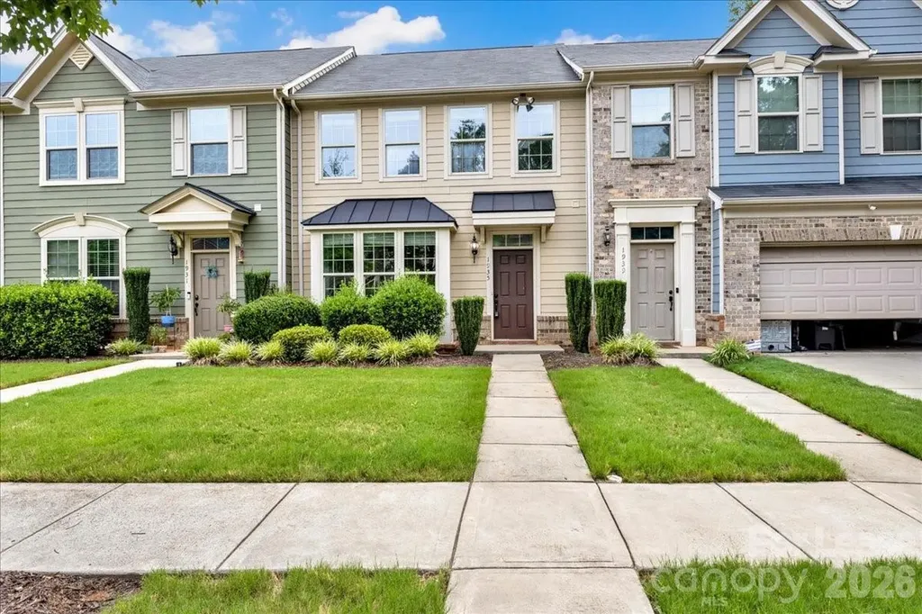 1935 Fleetwood Drive Charlotte NC 28208
