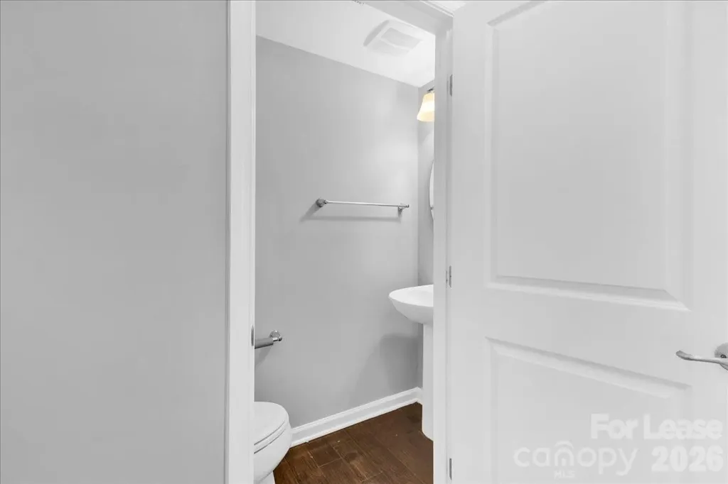 1935 Fleetwood Drive Charlotte NC 28208