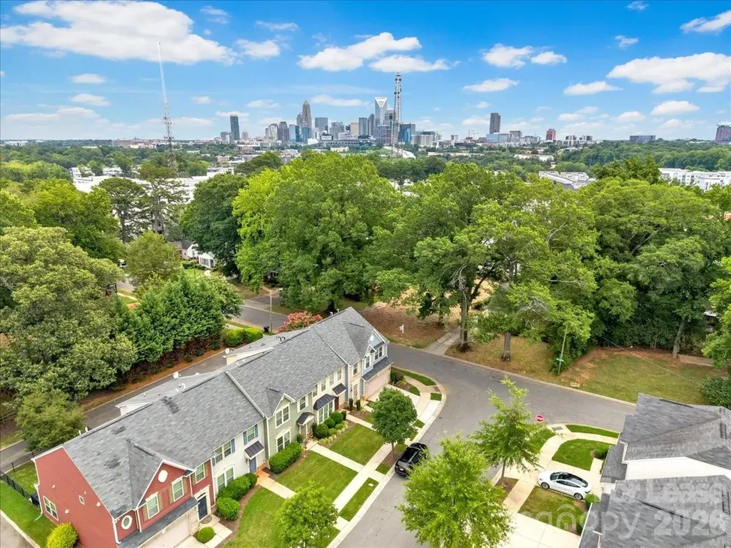 1935 Fleetwood Drive Charlotte NC 28208