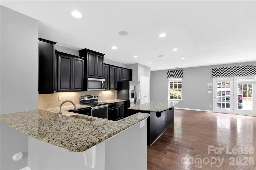1935 Fleetwood Drive Charlotte NC 28208