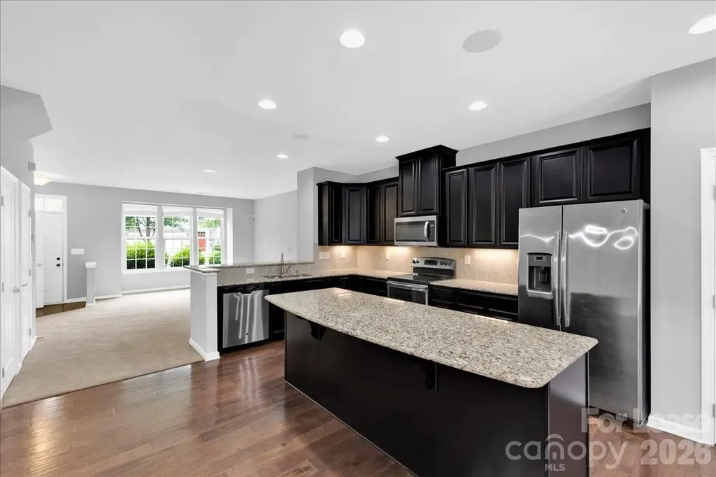 1935 Fleetwood Drive Charlotte NC 28208