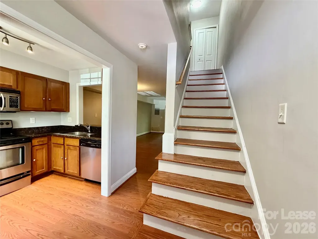 1207 Green Oaks Lane Charlotte NC 28205