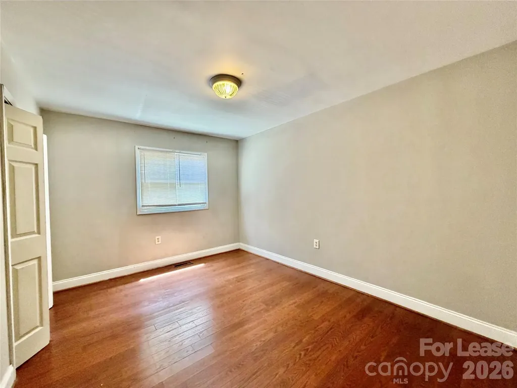 1207 Green Oaks Lane Charlotte NC 28205