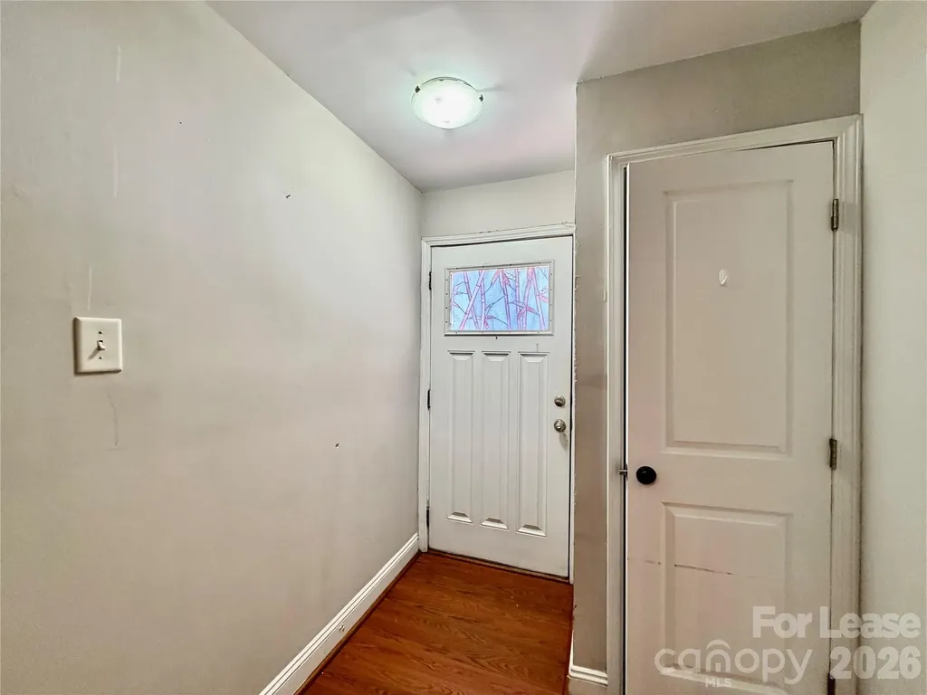 1207 Green Oaks Lane Charlotte NC 28205