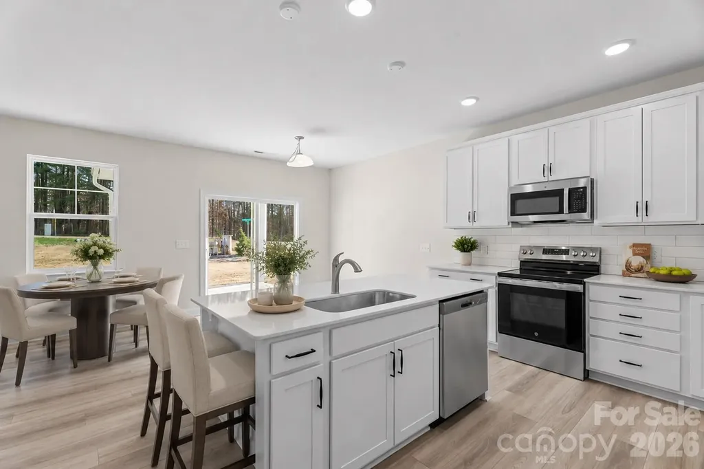 000 Suzanne Lane Statesville NC 28677