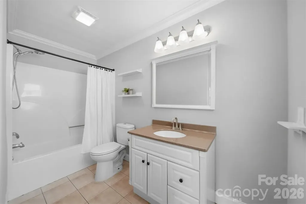 1245 34th Avenue NE Hickory NC 28601