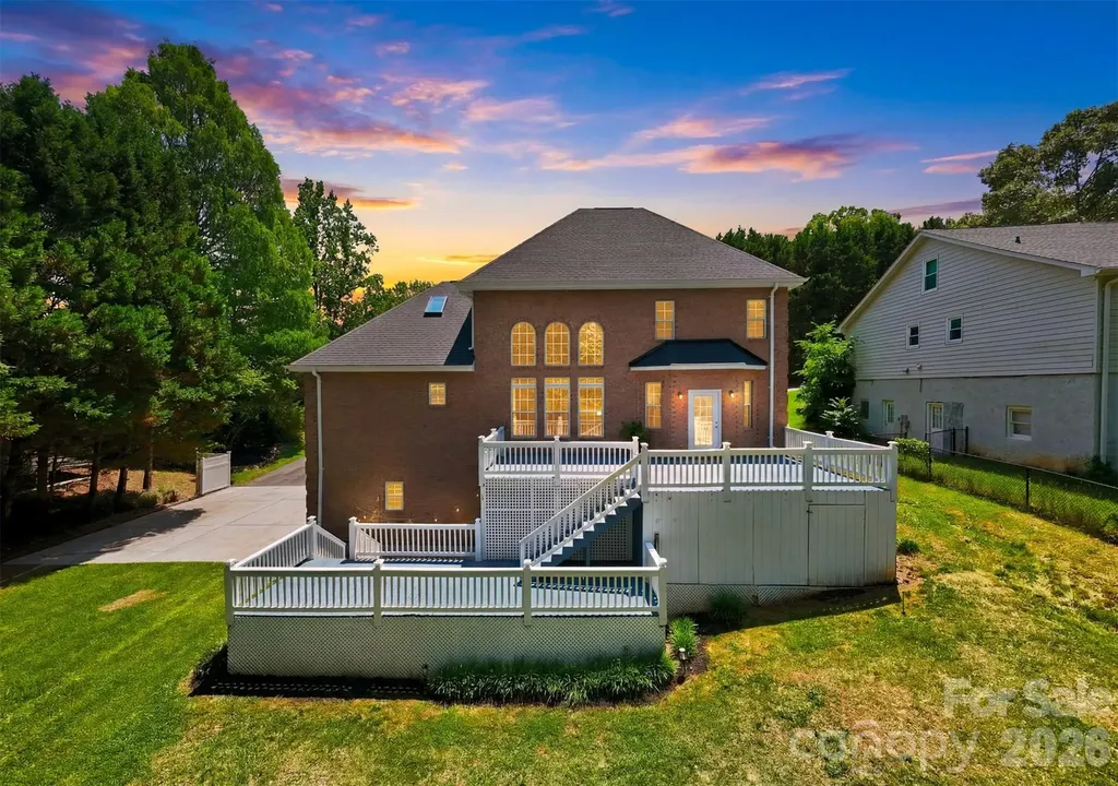 1245 34th Avenue NE Hickory NC 28601