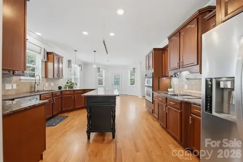 1245 34th Avenue NE Hickory NC 28601