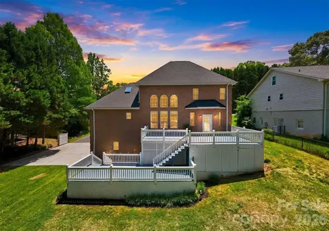 1245 34th Avenue NE Hickory NC 28601