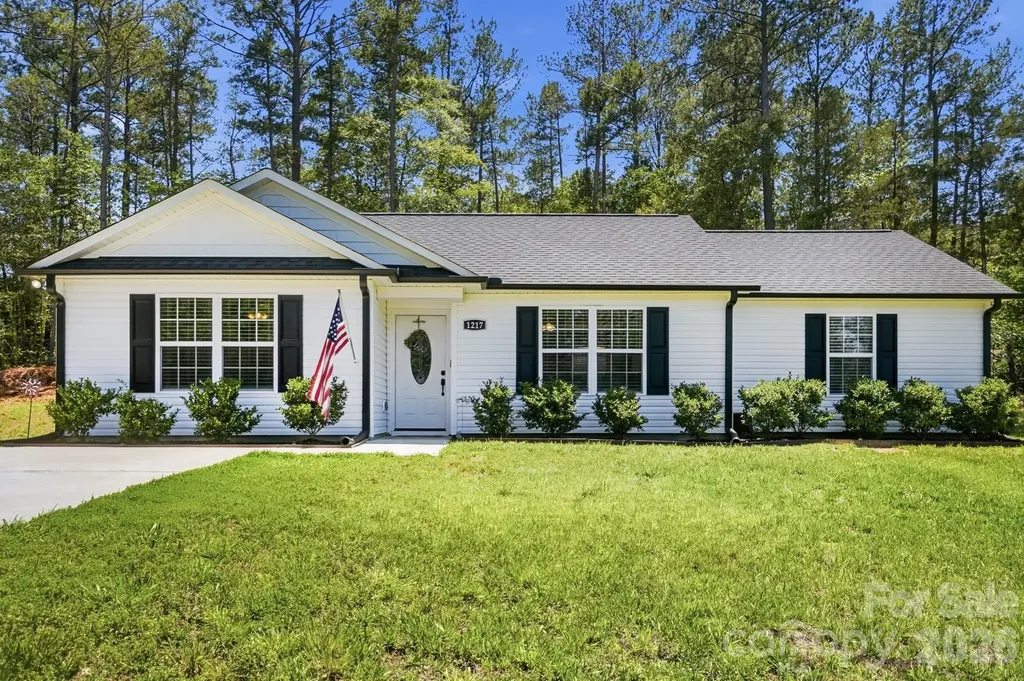 1217 Belmont Circle Drive Lancaster SC 29720
