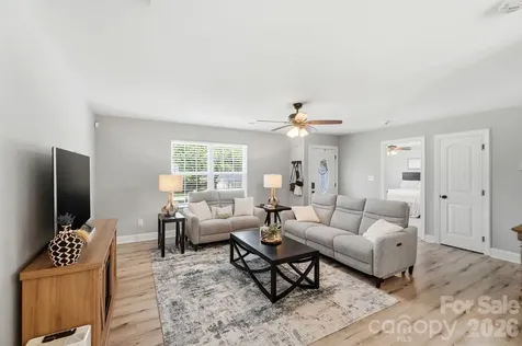 1217 Belmont Circle Drive Lancaster SC 29720